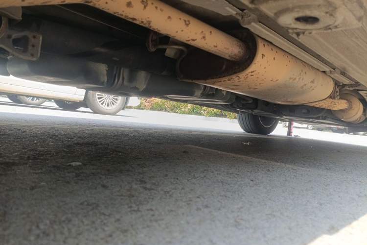 Used Mercedes-Benz Vito 2018 2.0T Business Version China VI Emission Standard Chassis Rear Right