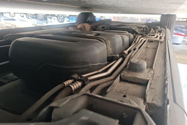 Used Mercedes-Benz Vito 2018 2.0T Business Version China V Emission Standard Chassis Rear Right