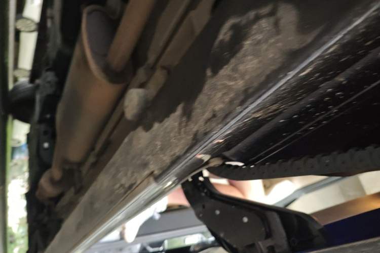 Used Mercedes-Benz Vito 2018 2.0T Business Version China VI Emission Standard Chassis Rear Right