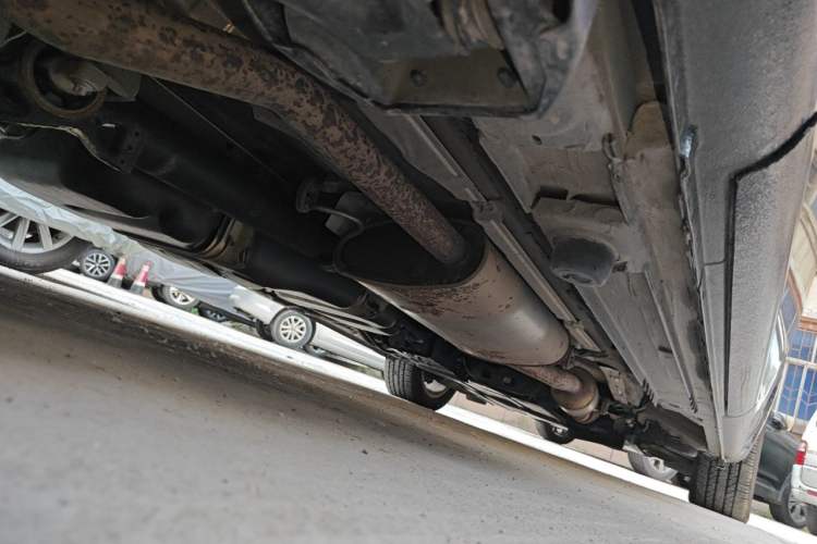 Used Mercedes-Benz Vito 2018 2.0T Business Version China VI Emission Standard Chassis Rear Right