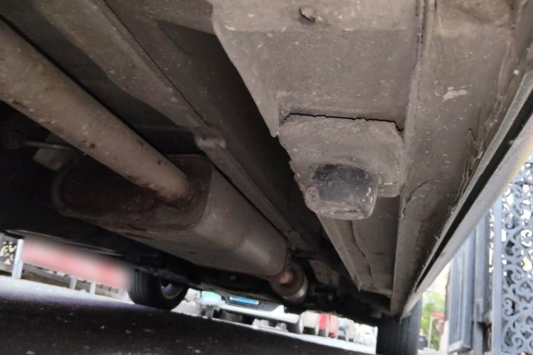 Used Mercedes-Benz Vito 2018 2.0T Business Version China V Emission Standard Chassis Rear Right