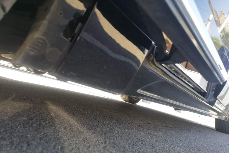 Used Mercedes-Benz Vito 2018 2.0T Business Version China VI Emission Standard Chassis Rear Right