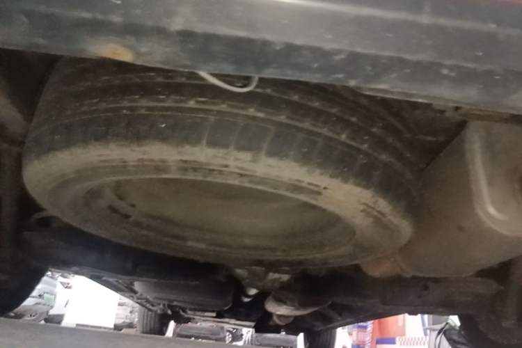 Used Mercedes-Benz Vito 2018 2.0T Business Version China V Emission Standard Chassis Rear
