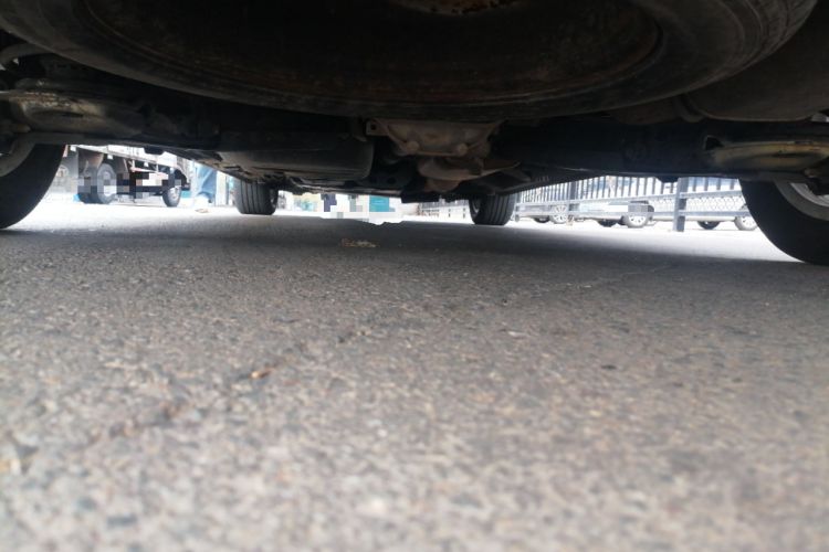 Used Mercedes-Benz Vito 2018 2.0T Business Version China V Emission Standard Chassis Rear