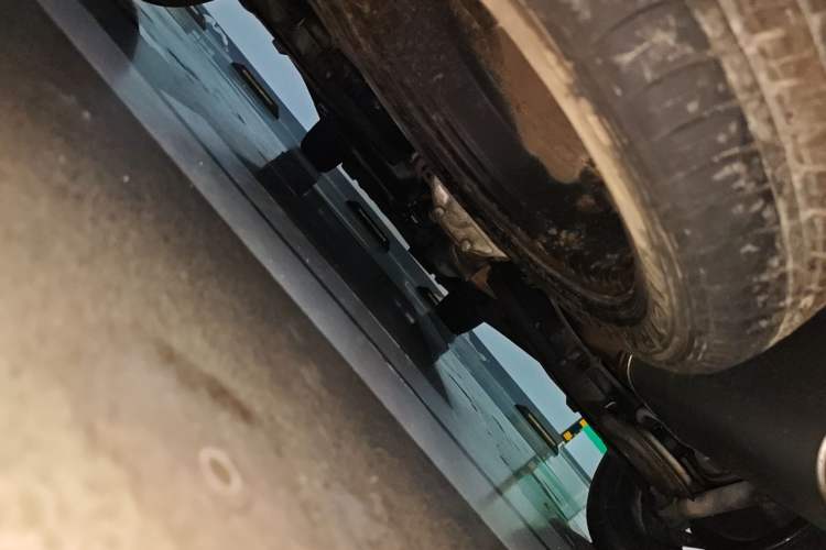 Used Mercedes-Benz Vito 2018 2.0T Business Version China VI Emission Standard Chassis Rear