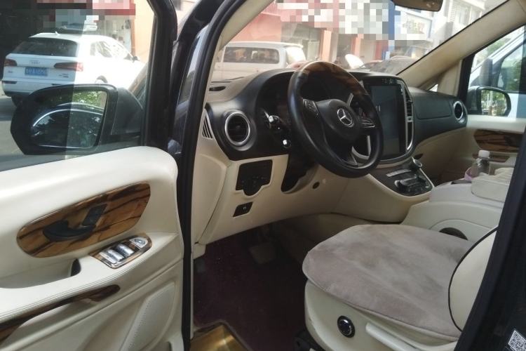 Used Mercedes-Benz Vito 2018 2.0T Elite Version 7 Seats China VI Emission Standard Driver Seat