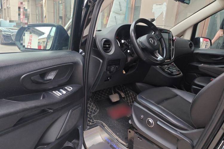 Used Mercedes-Benz Vito 2018 2.0T Elite Version 7 Seats China V Emission Standard Driver Seat