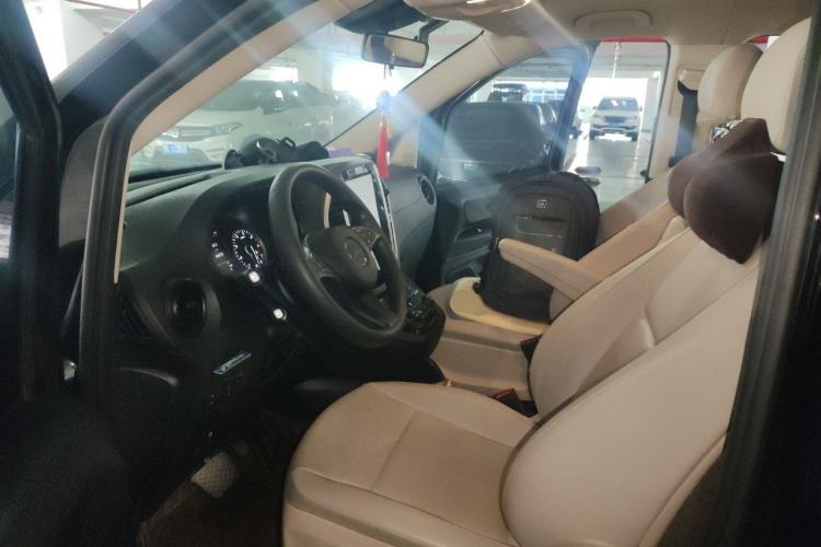 Used Mercedes-Benz Vito 2018 2.0T Elite Version 7 Seats China VI Emission Standard Driver Seat