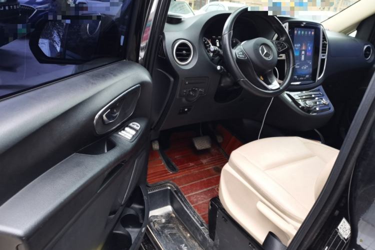 Used Mercedes-Benz Vito 2018 2.0T Business Version China VI Emission Standard Driver Seat