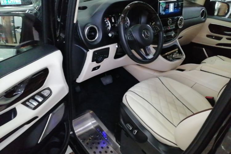 Used Mercedes-Benz Vito 2018 2.0T Business Version China VI Emission Standard Driver Seat