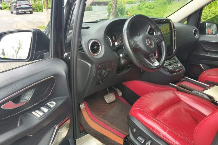 Used Mercedes-Benz Vito 2018 2.0T Business Version China VI Emission Standard Driver Seat