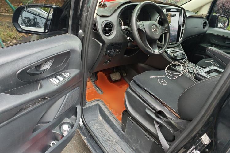 Used Mercedes-Benz Vito 2018 2.0T Elite Version 7 Seats China VI Emission Standard Driver Seat