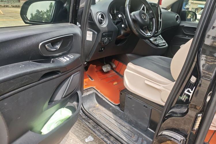 Used Mercedes-Benz Vito 2018 2.0T Business Version China V Emission Standard Driver Seat