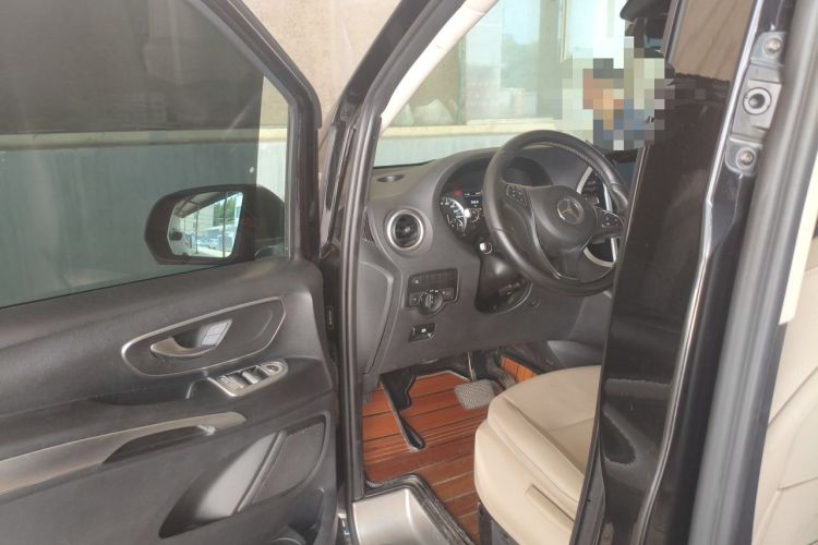 Used Mercedes-Benz Vito 2018 2.0T Elite Version 9 Seats China VI Emission Standard Driver Seat