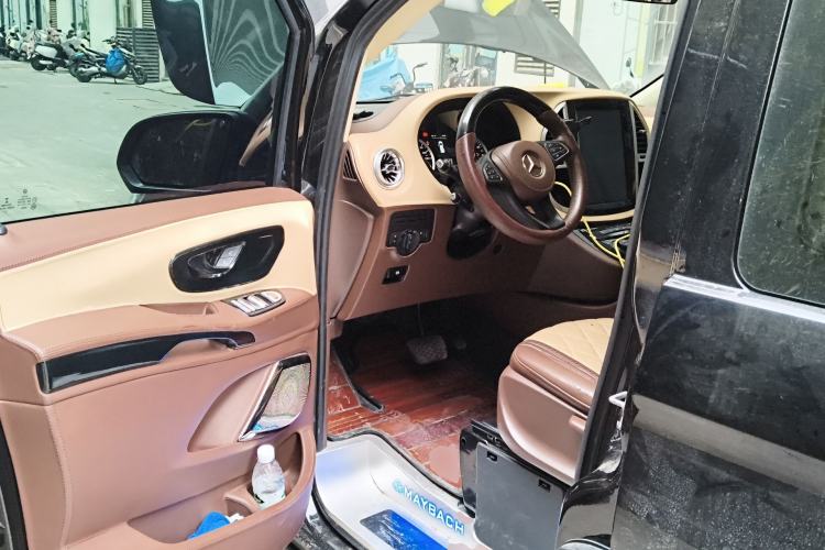 Used Mercedes-Benz Vito 2018 2.0T Elite Version 7 Seats China V Emission Standard Driver Seat