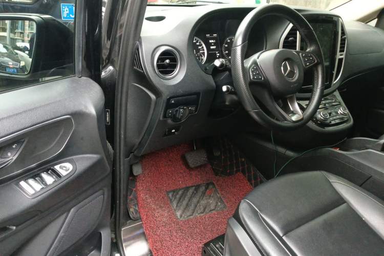 Used Mercedes-Benz Vito 2018 2.0T Business Version China V Emission Standard Driver Seat
