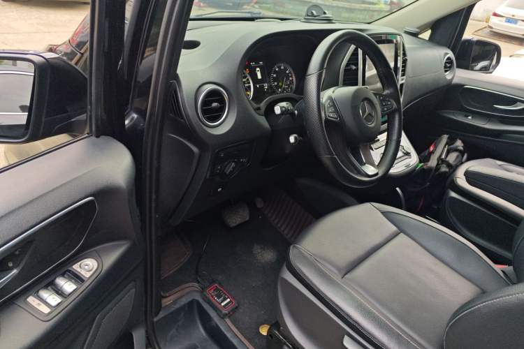 Used Mercedes-Benz Vito 2018 2.0T Business Version China V Emission Standard Driver Seat