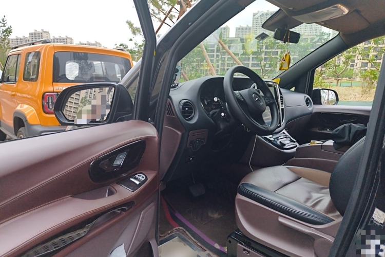 Used Mercedes-Benz Vito 2018 2.0T Elite Version 7 Seats China VI Emission Standard Driver Seat