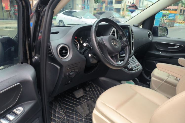 Used Mercedes-Benz Vito 2018 2.0T Business Version China VI Emission Standard Driver Seat