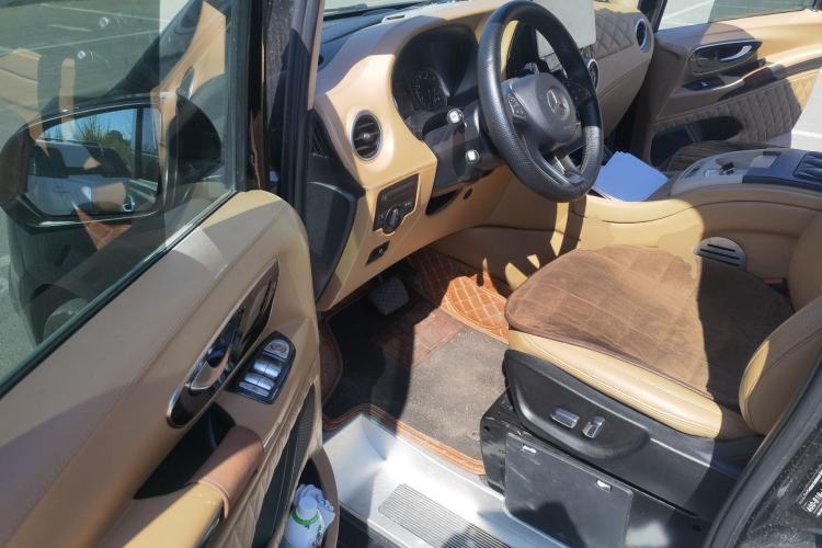 Used Mercedes-Benz Vito 2018 2.0T Business Version China VI Emission Standard Driver Seat