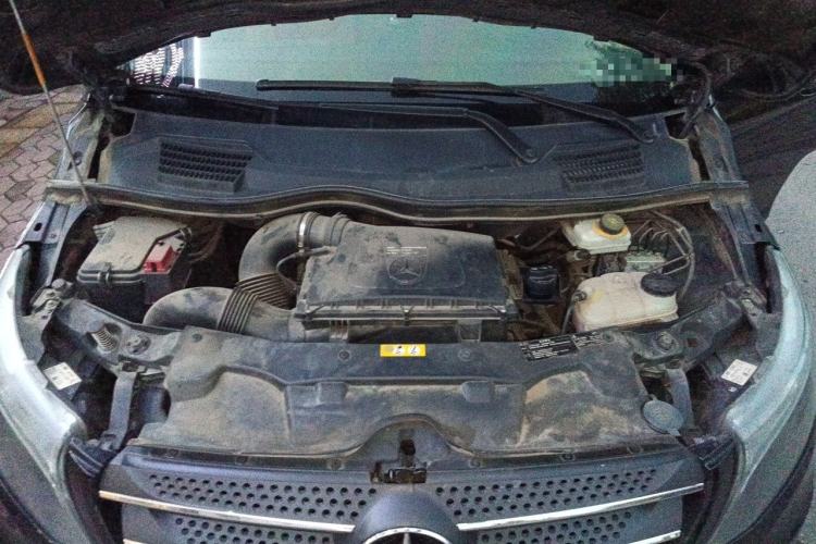 Used Mercedes-Benz Vito 2018 2.0T Business Version China V Emission Standard Engine Bay
