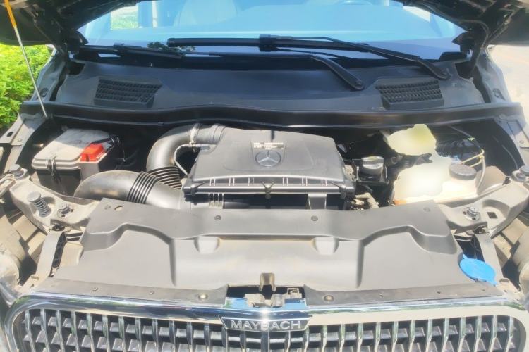 Used Mercedes-Benz Vito 2018 2.0T Business Version China V Emission Standard Engine Bay