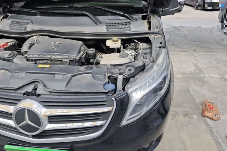 Used Mercedes-Benz Vito 2018 2.0T Business Version China V Emission Standard Engine Bay Left