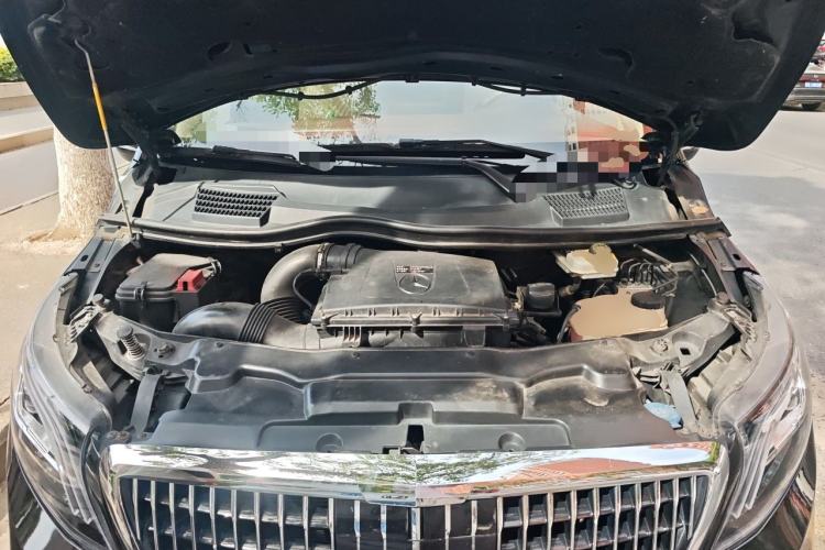 Used Mercedes-Benz Vito 2018 2.0T Business Version China V Emission Standard Engine Bay