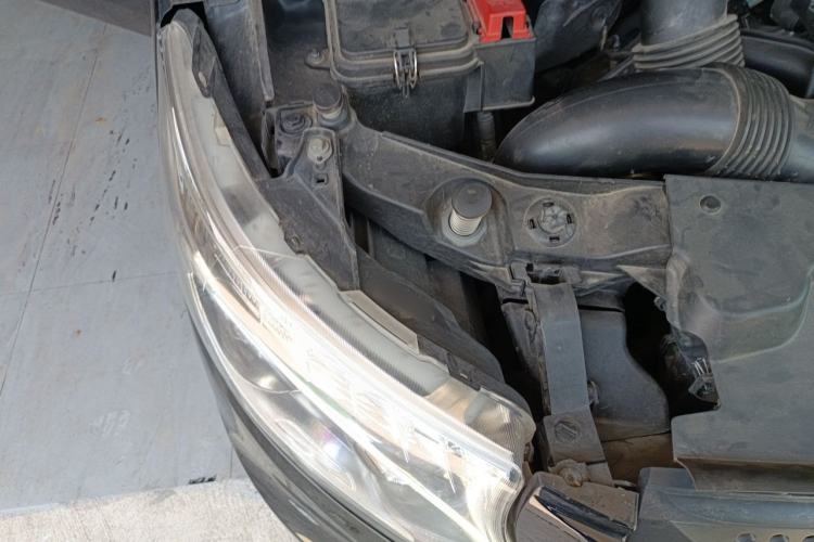 Used Mercedes-Benz Vito  Engine Bay Right