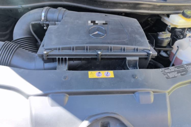Used Mercedes-Benz Vito 2018 2.0T Business Version China V Emission Standard Engine Bay