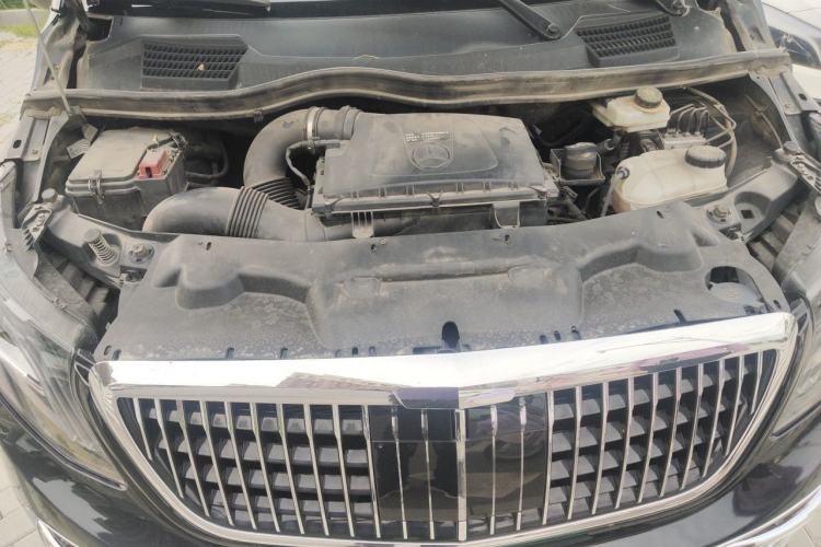 Used Mercedes-Benz Vito 2018 2.0T Business Version China V Emission Standard Engine Bay