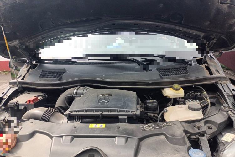 Used Mercedes-Benz Vito 2018 2.0T Business Version China V Emission Standard Engine Bay