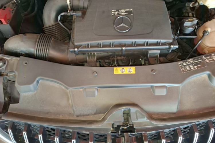 Used Mercedes-Benz Vito  Engine Bay
