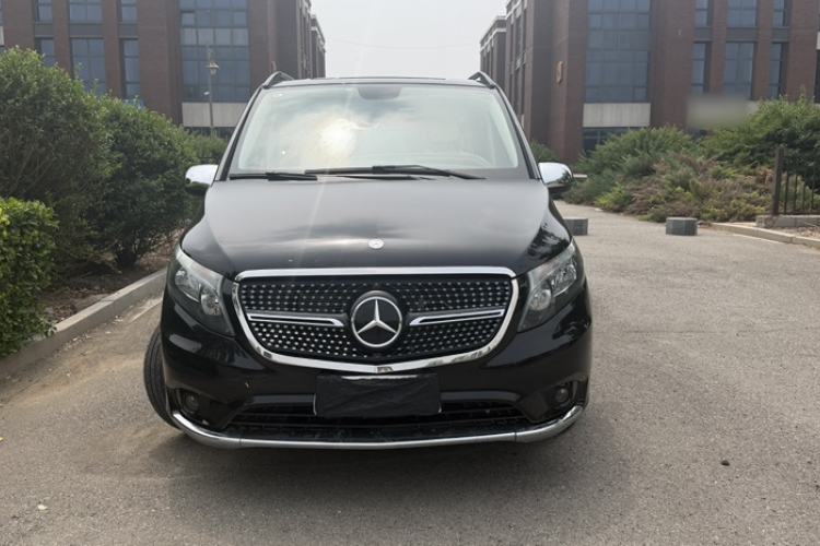 Used Mercedes-Benz Vito 2018 2.0T Elite Version 7 Seats China VI Emission Standard Exterior 1