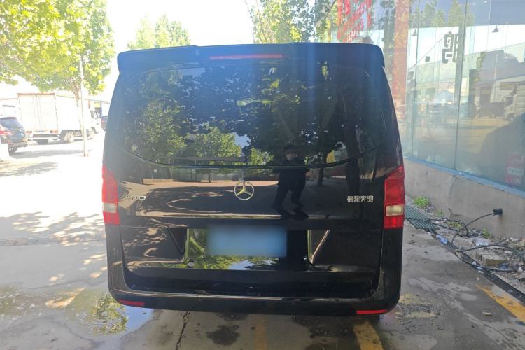 Used Mercedes-Benz Vito 2018 2.0T Elite Version 7 Seats China VI Emission Standard Exterior 3