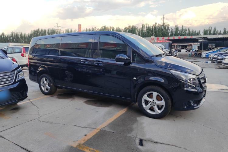 Used Mercedes-Benz Vito 2018 2.0T Elite Version 7 Seats China V Emission Standard Exterior 3