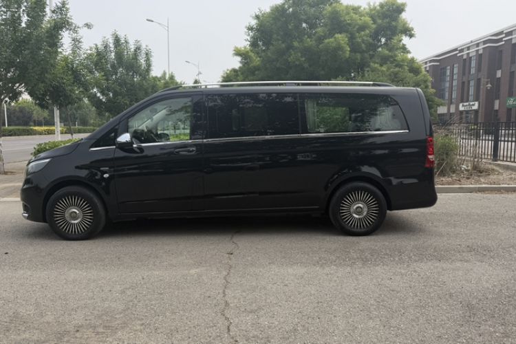 Used Mercedes-Benz Vito 2018 2.0T Elite Version 7 Seats China VI Emission Standard Exterior 3
