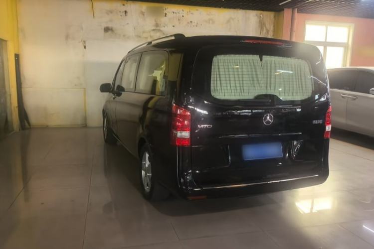 Used Mercedes-Benz Vito 2018 2.0T Elite Version 7 Seats China VI Emission Standard Exterior 4