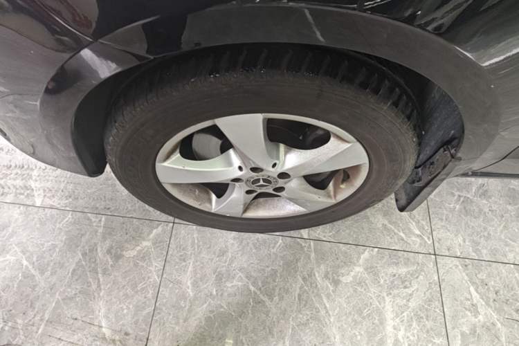 Used Mercedes-Benz Vito 2018 2.0T Business Version China VI Emission Standard Exterior 4