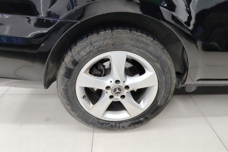 Used Mercedes-Benz Vito 2018 2.0T Elite Version 7 Seats China VI Emission Standard Exterior 5