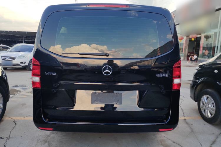 Used Mercedes-Benz Vito 2018 2.0T Elite Version 7 Seats China V Emission Standard Exterior 6