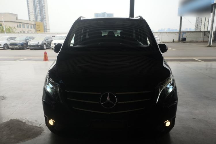Used Mercedes-Benz Vito 2018 2.0T Business Version China VI Emission Standard Front