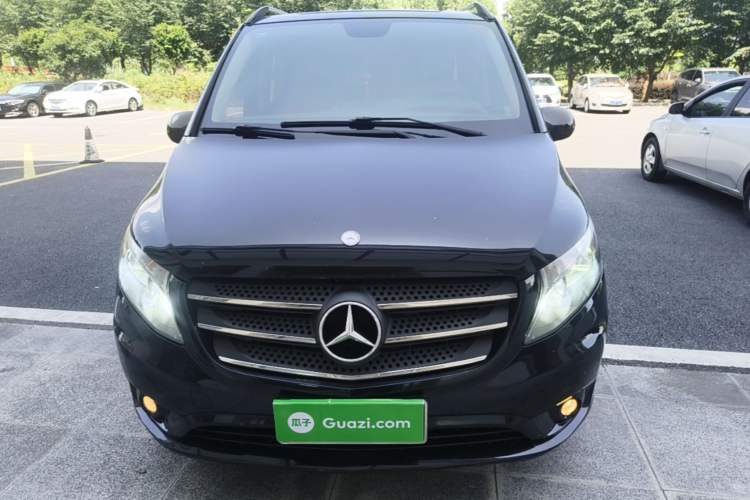 Used Mercedes-Benz Vito 2018 2.0T Elite Version 7 Seats China VI Emission Standard Front