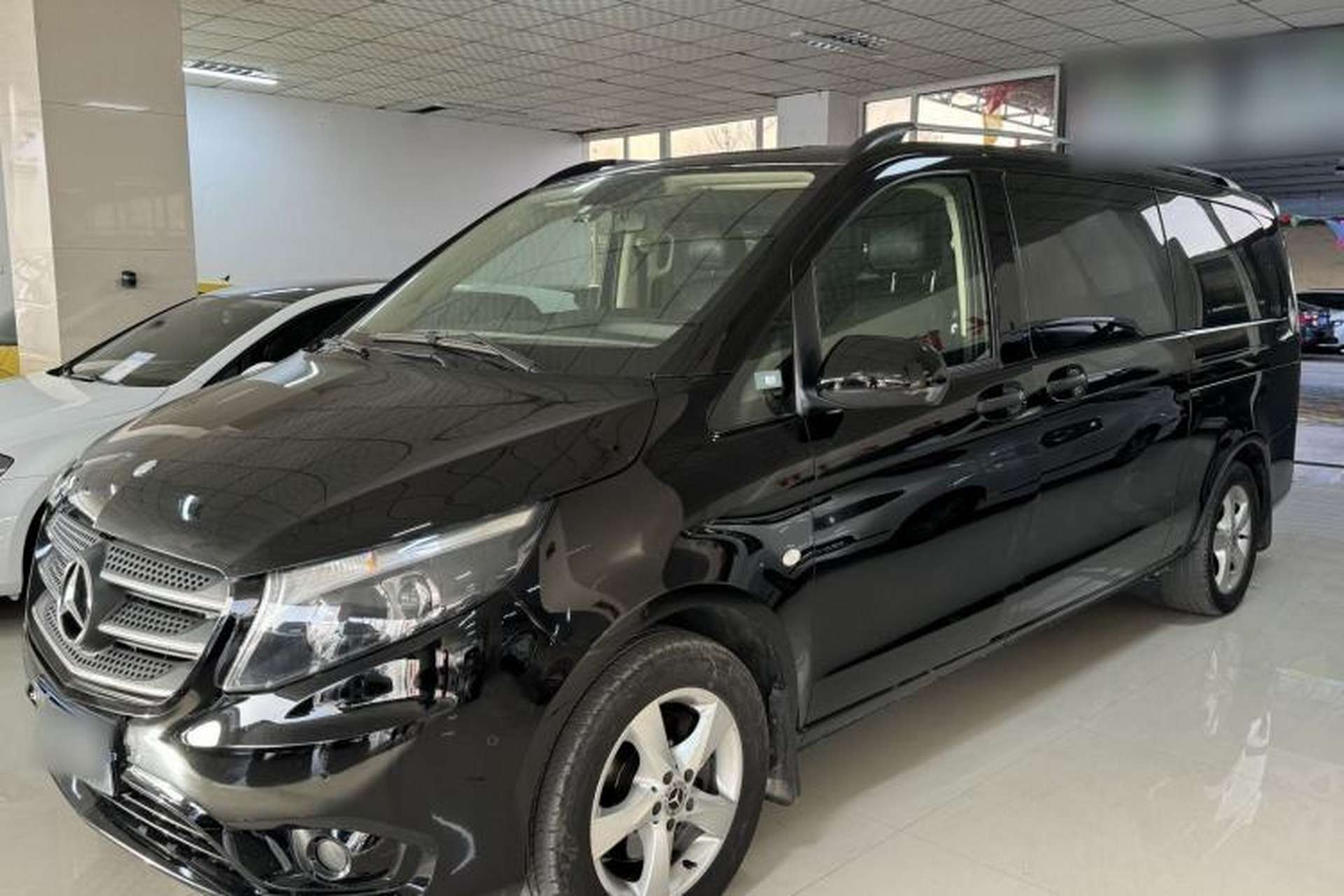 Used Mercedes-Benz Vito 2018 2.0T Business Version China V Emission Standard Front Left 45 Deg