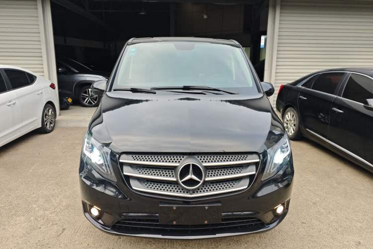 Used Mercedes-Benz Vito 2018 2.0T Business Version China V Emission Standard Front