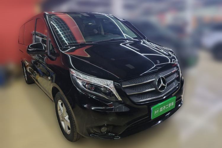 Used Mercedes-Benz Vito 2018 2.0T Elite Version 7 Seats China V Emission Standard Front Right 45 Deg