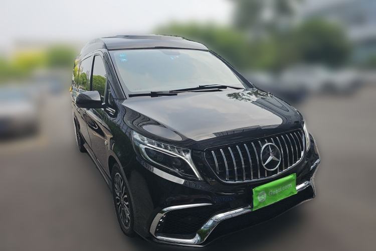 Used Mercedes-Benz Vito 2018 2.0T Elite Version 7 Seats China VI Emission Standard Front Right 45 Deg