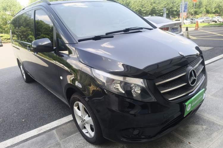 Used Mercedes-Benz Vito 2018 2.0T Elite Version 7 Seats China VI Emission Standard Front Right 45 Deg