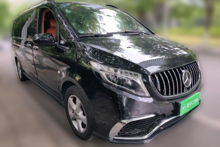 Used Mercedes-Benz Vito 2018 2.0T Elite Version 7 Seats China VI Emission Standard Front Right 45 Deg