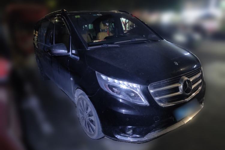 Used Mercedes-Benz Vito 2018 2.0T Business Version China V Emission Standard Front Right 45 Deg